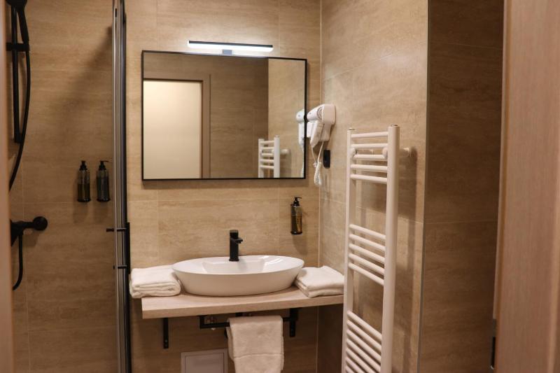 Double Room image 2