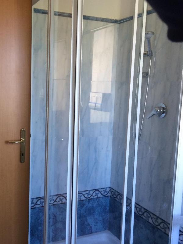Quadruple Room image 3