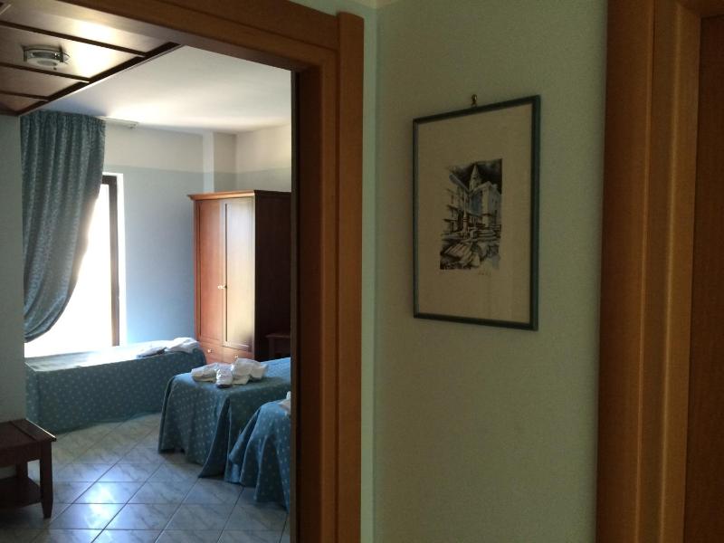 Triple Room image 1