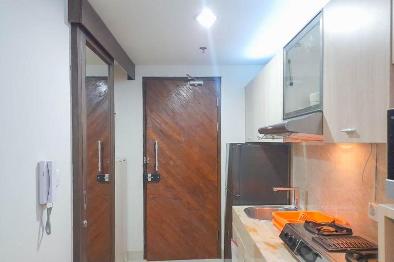 Best Homey and Modern Studio at Uttara The Icon Apartment By Travelio - image 6
