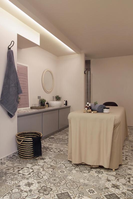 Skopelos Village Hotel - image 45