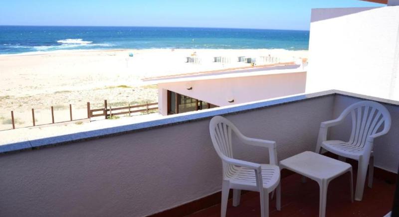 Superior Double or Twin Room with Sea View image 1