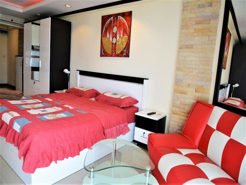 Sea view apartment Jomtien beach condominium S2 16th floor Pattaya - image 14
