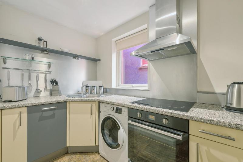 Two-Bedroom Apartment (4 Adults) image 4