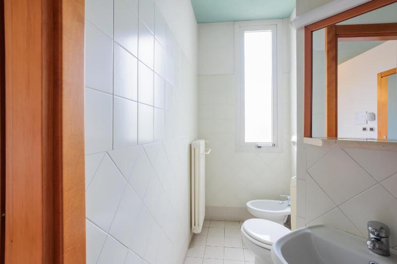 Single Room with Private Bathroom image 3