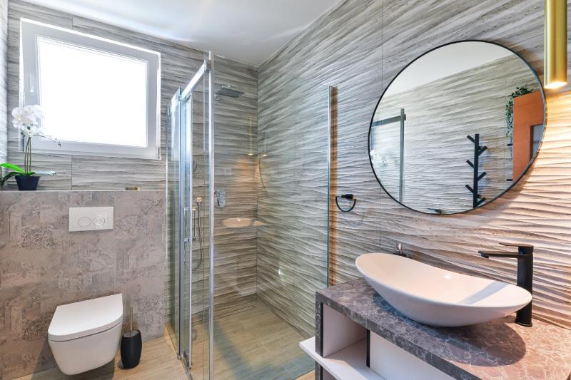CROWONDER Villa Adriana - Villa with Heated Swimming Pool Jacuzzi and Sauna - image 42