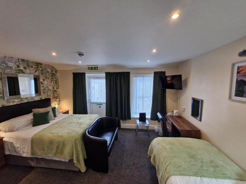 Triple Room with Rear Mountain View (Nr. 11)  image 4
