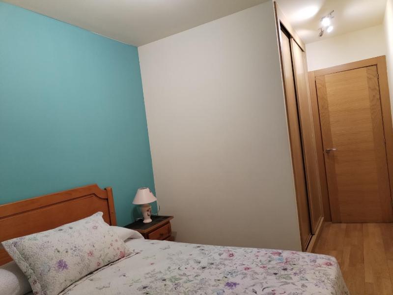 One-Bedroom Apartment image 4