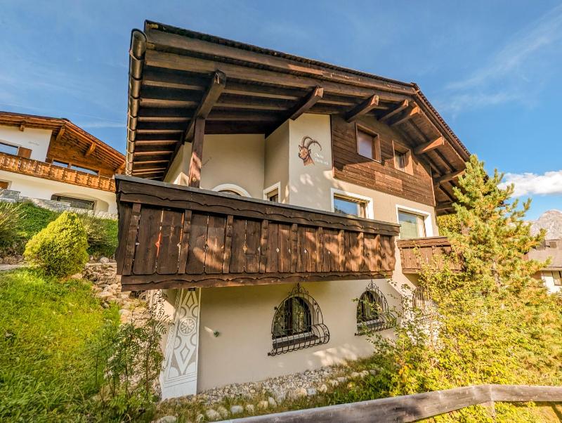 Three-Bedroom Chalet image 2