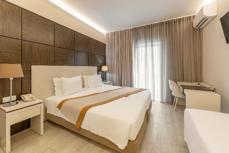 Triple Room image 3