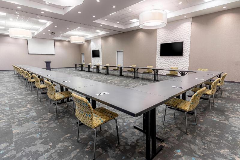 Aloft by Marriott Jacksonville Tapestry Park - image 27