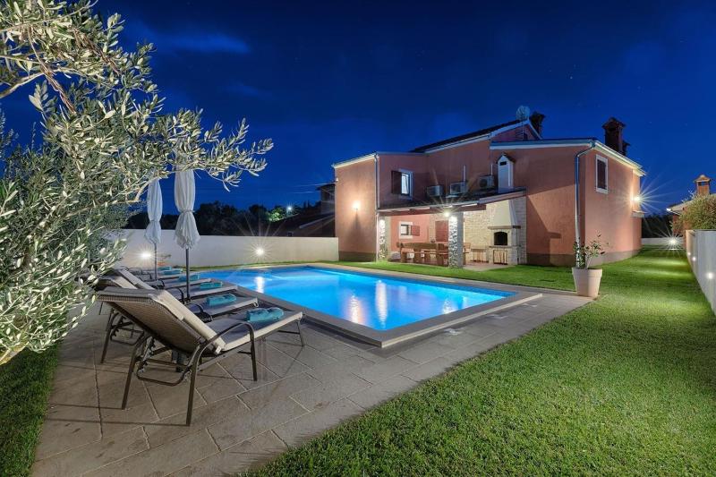 Villa with Private Pool image 4