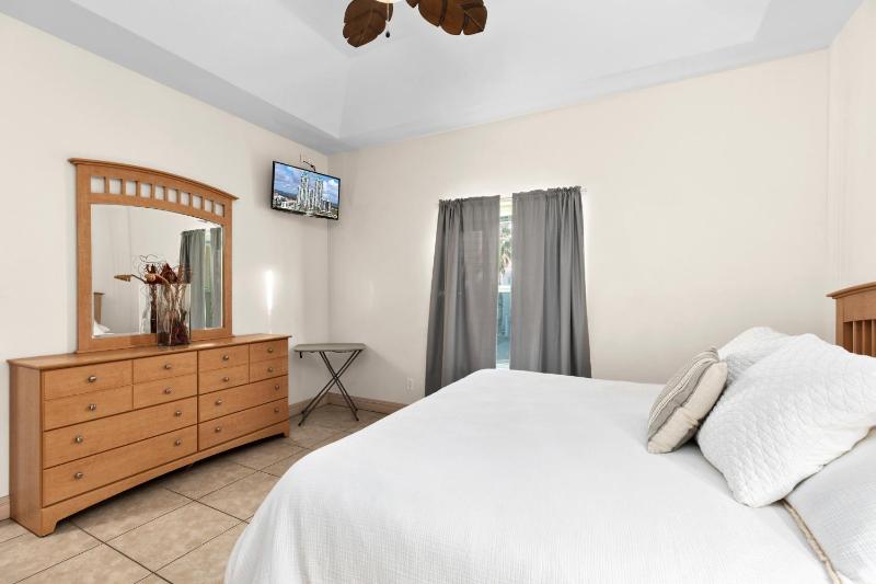 Mar y Sol Condo Unit #3 - image 15