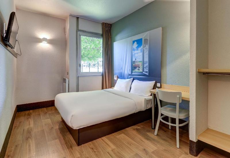Double Room - Disability Access image 1