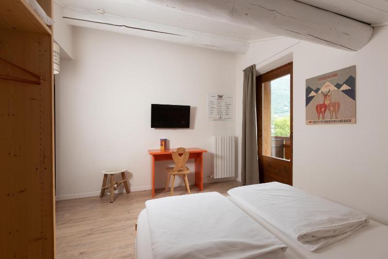 Superior Double or Twin Room image 3