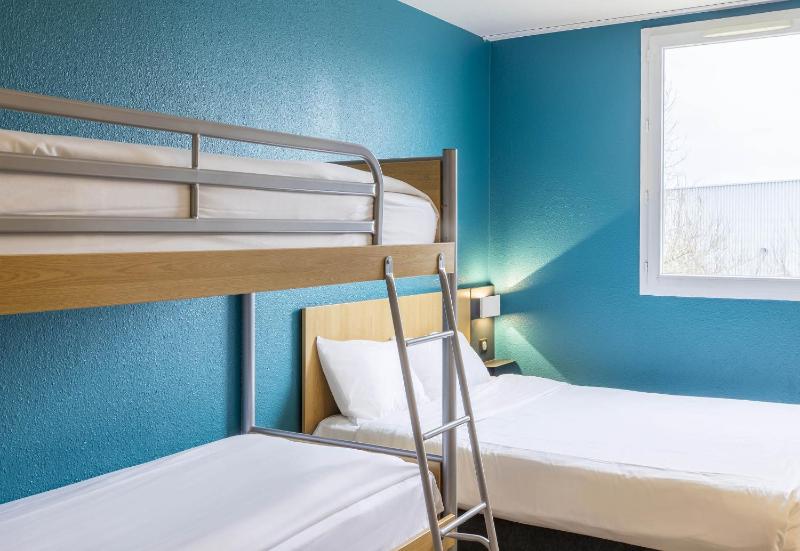 Quadruple Room image 1