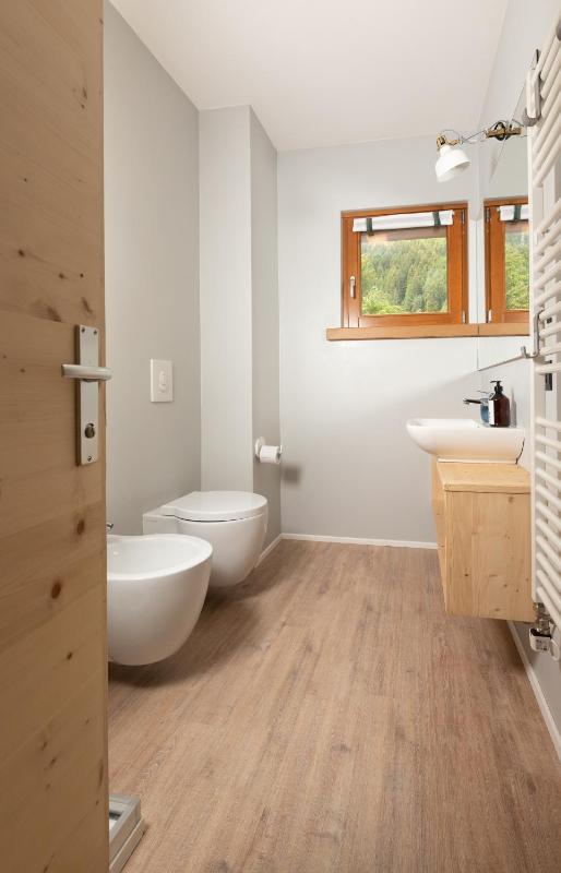 Standard Quadruple Room image 3