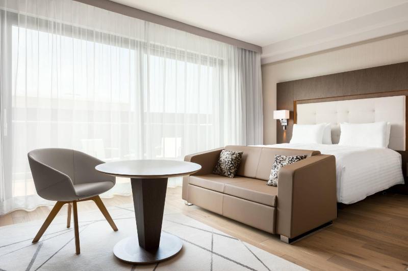 AC Hotel Wroclaw - image 4