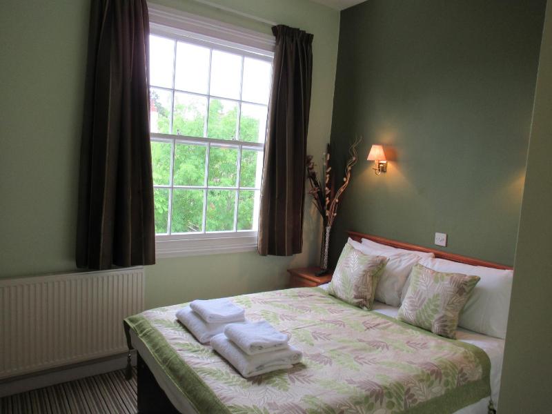 Superior Double Room image 4