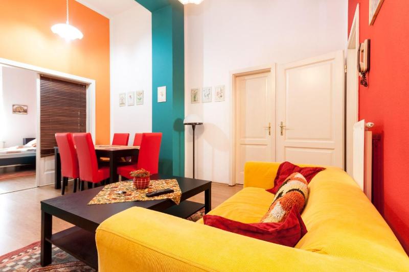 Vibrant 3 Bedroom Apartment In The Pulsing Heart Of Budapest - image 1