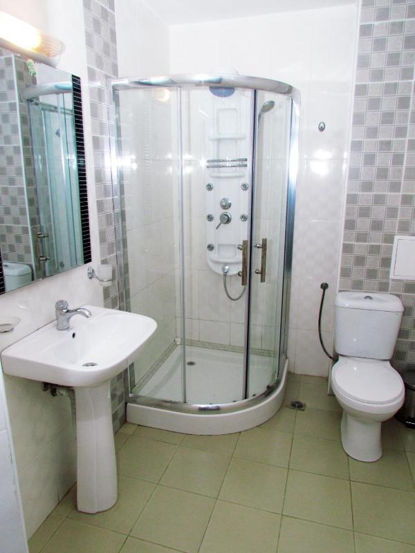  Standard Two-Bedroom Apartment - Ground Floor image 2