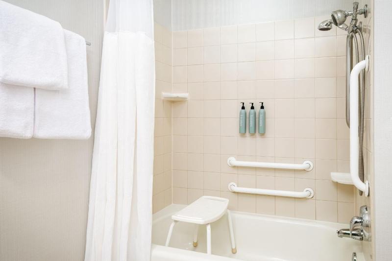 King Room image 4