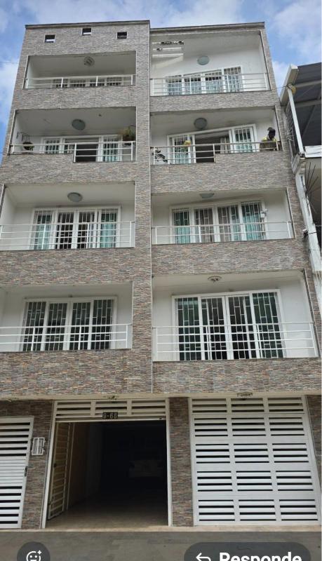 Apartamento con balcón fresco - image 2