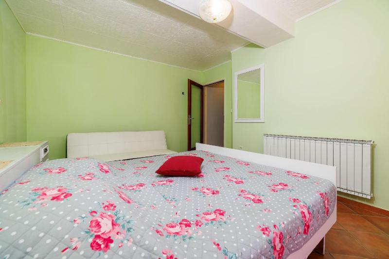 Apartments and Room Mirjana - image 32