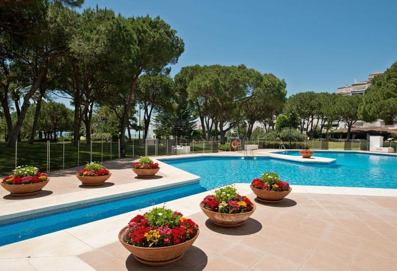 Beachside Puerto Banus Stunning Apartment 212 - image 12