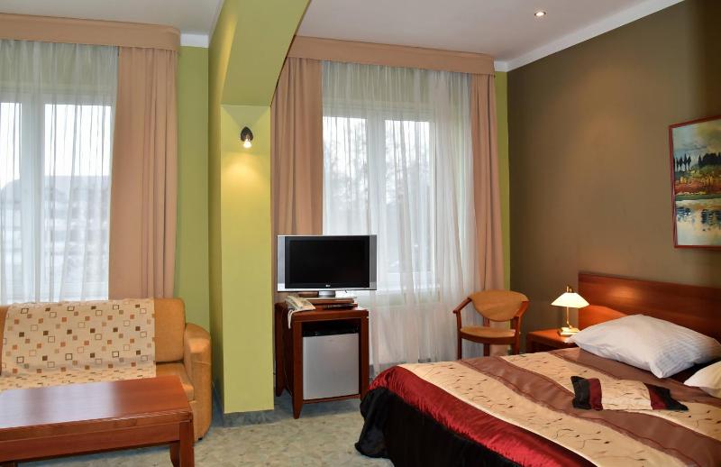 Deluxe Double Room image 4