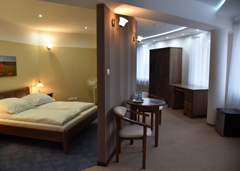 Apartment image 3