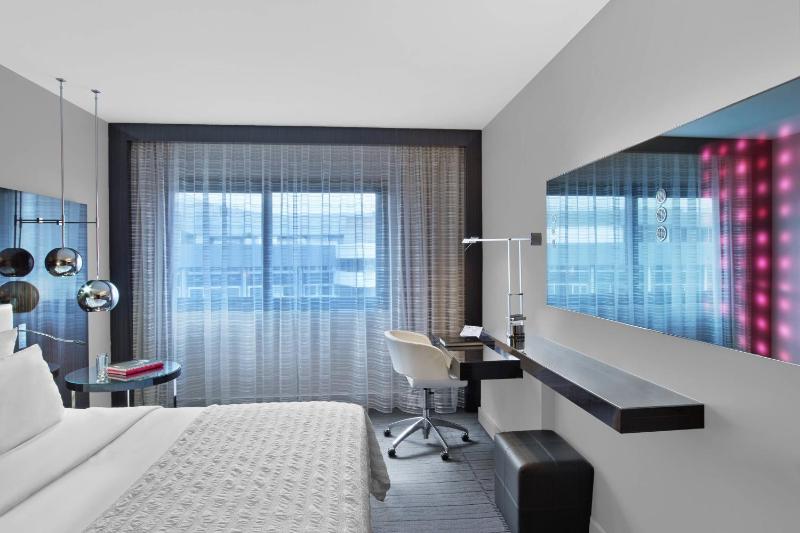 Chic Double Room image 1