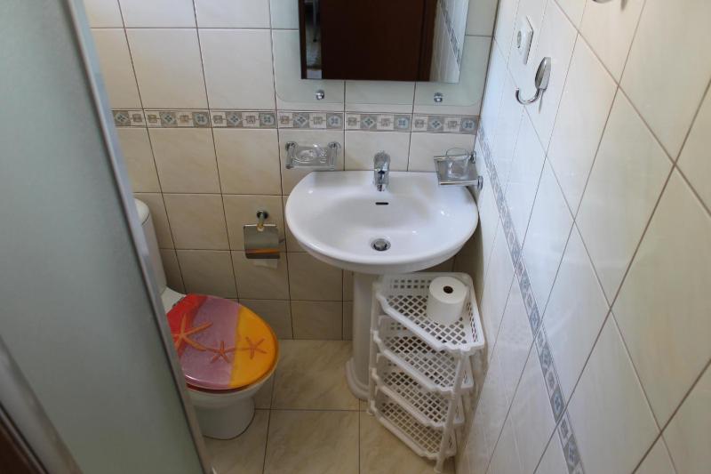 Studio Apartment image 2