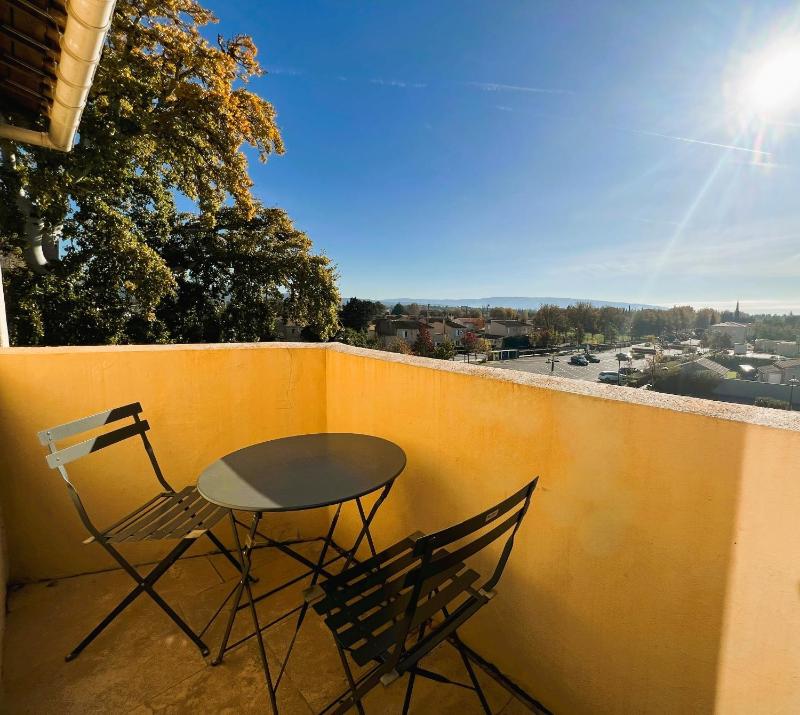 Comfort Twin/Double Room with Balcony image 4