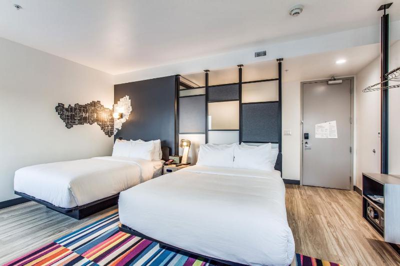 Aloft, Guest room, 2 Queen image 1