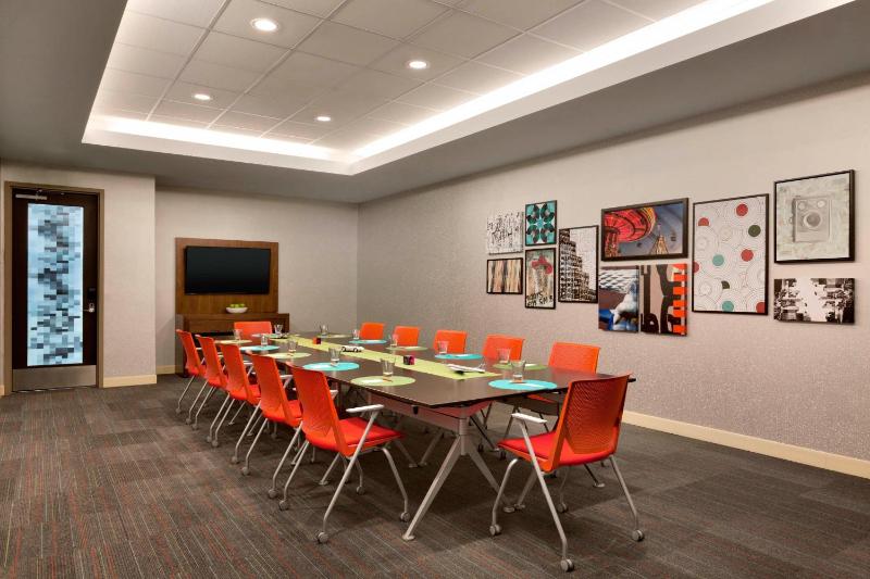 Aloft by Marriott Dallas Love Field - image 14