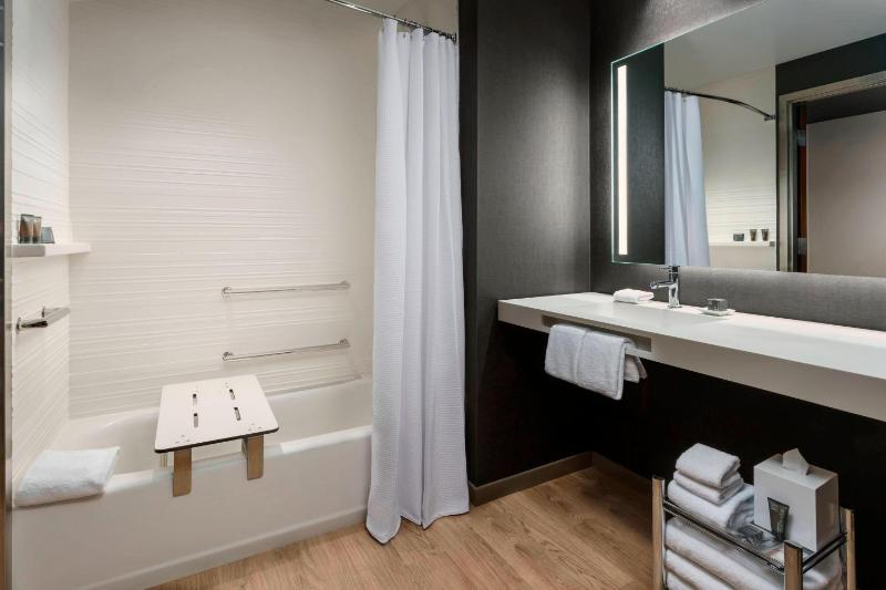 King Room with Sofa Bed - Hearing Accessible image 3
