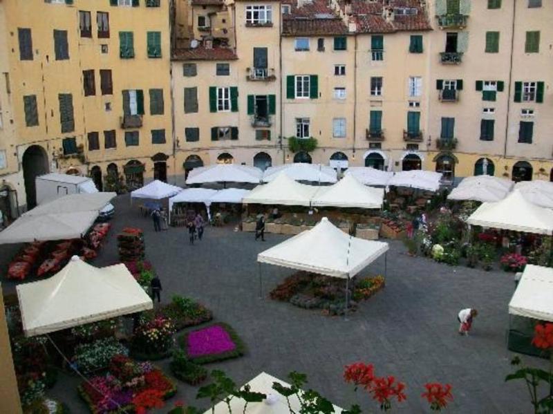 Holiday apartment rental in the heart of Lucca no01 - image 7