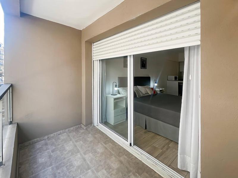 Ayres Suites Saenz Pea Estudio - image 12
