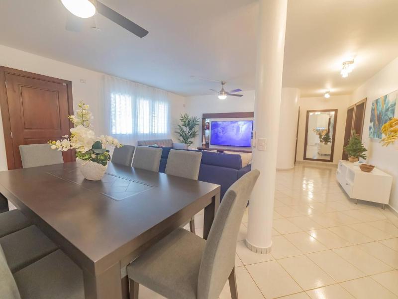 7br Massive Villa In Sosa - 2mins From Nightlife - image 33