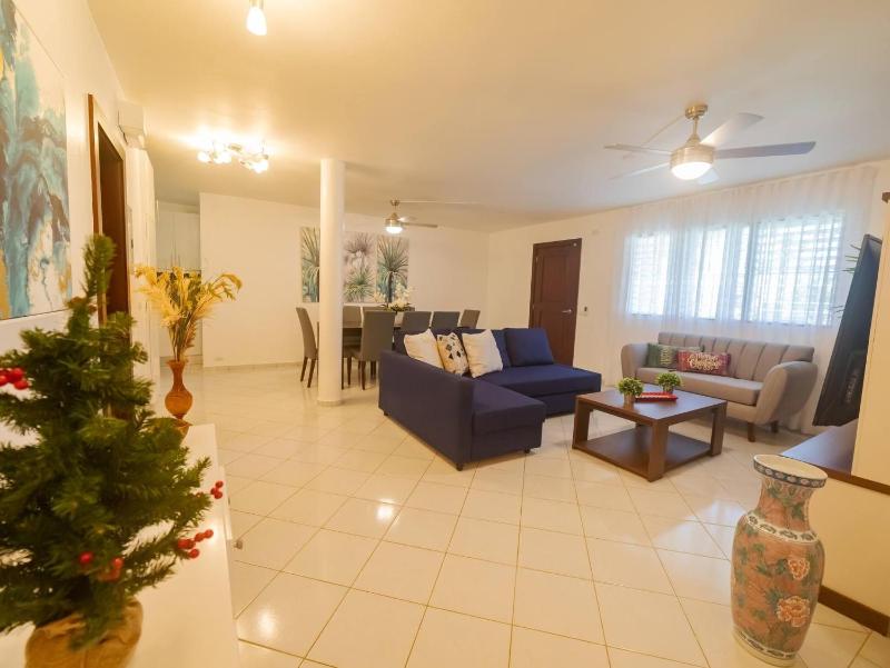 7br Massive Villa In Sosa - 2mins From Nightlife - image 10