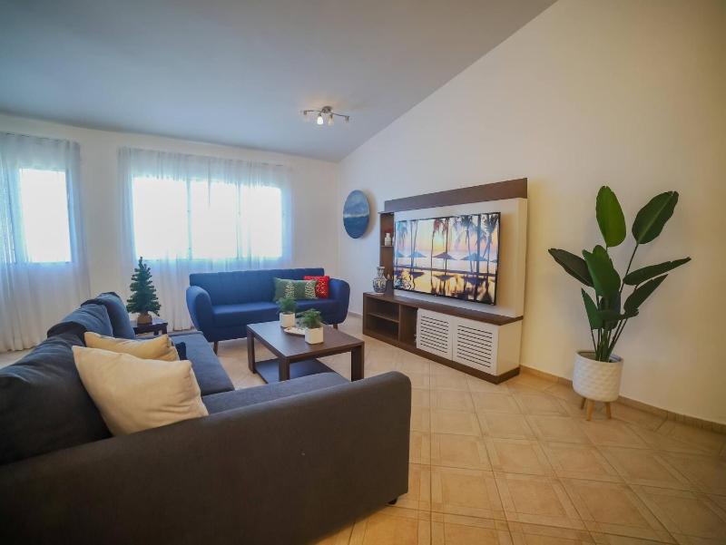 7br Massive Villa In Sosa - 2mins From Nightlife - image 25
