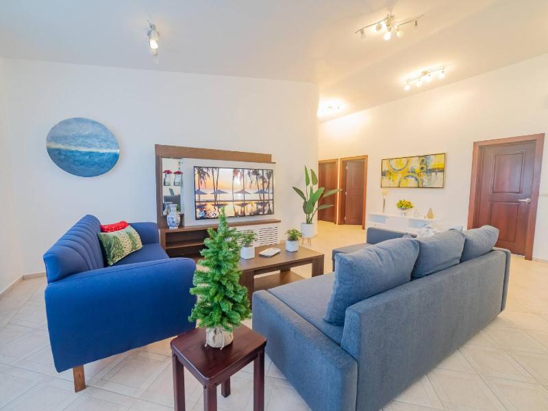 7br Massive Villa In Sosa - 2mins From Nightlife - image 4
