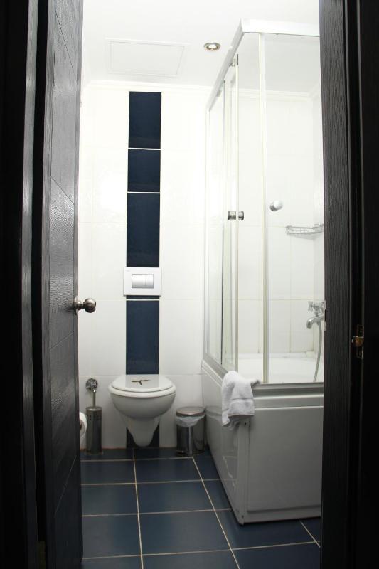 Double or Twin Room image 2