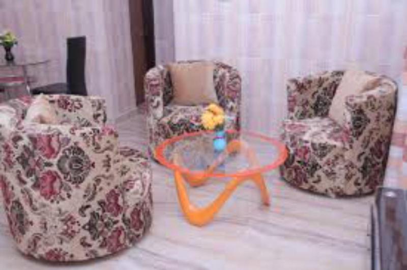 Dilida Guest Suites - Guest Room - image 7