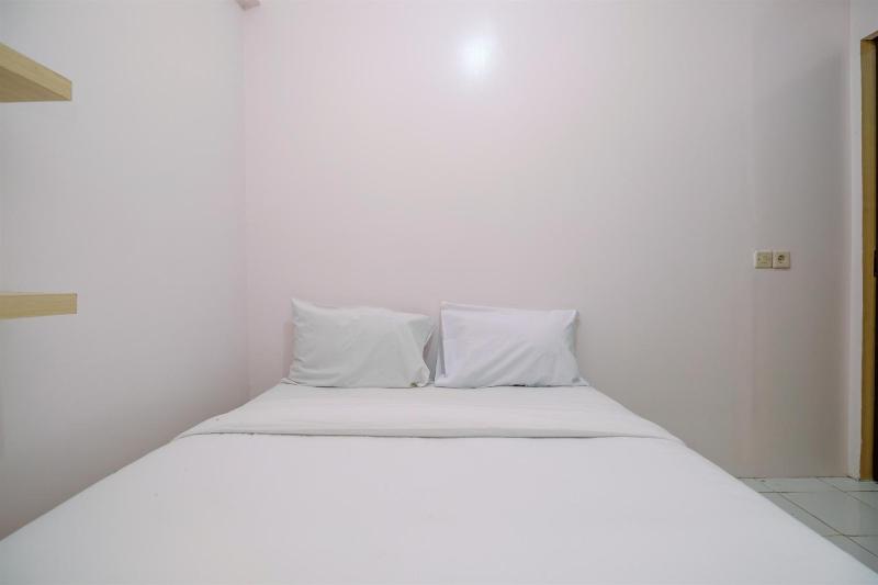 Comfort 2BR at Bogor Mansion Apartment By Travelio - image 9