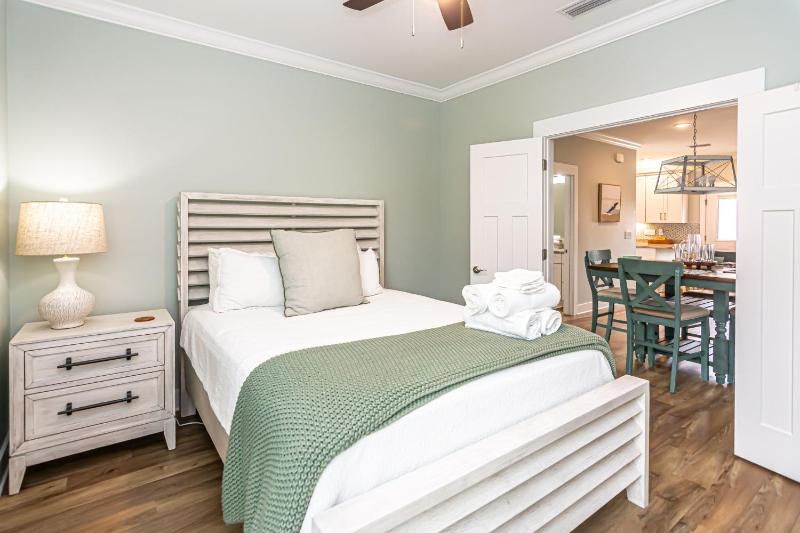 6011 Rookery 3 Four Shores - image 31