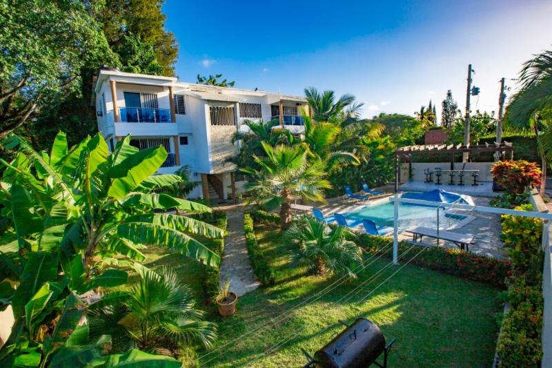 Fully Equipped 2br-2bt Apt-dt5mins To The Beach - image 21