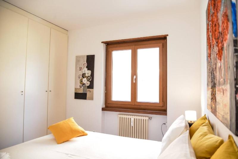 Vacation Rental Seeblick Pocobelli in Melide - image 16
