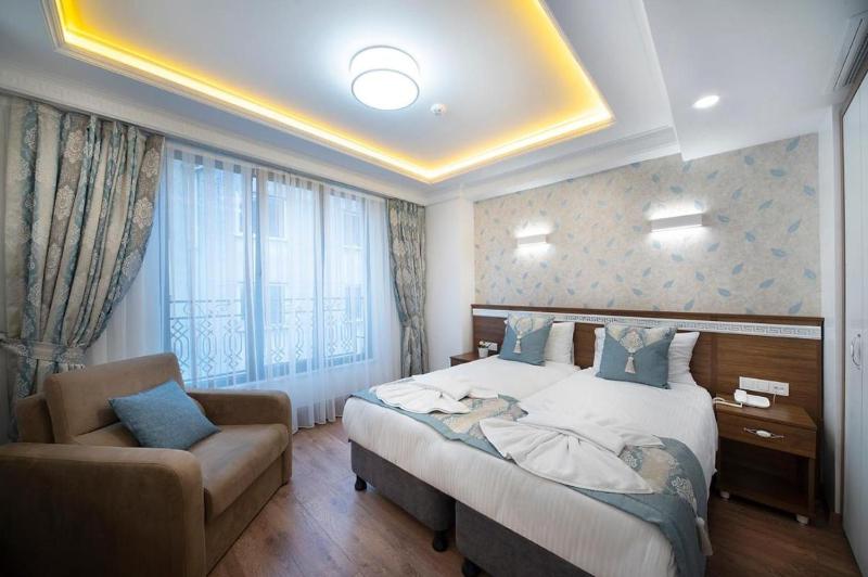 Lika Hotel - Superior Double or Twin Room - image 3
